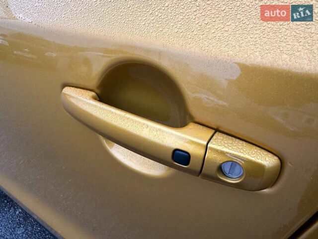 Желтый Сузуки Витара, объемом двигателя 1.37 л и пробегом 1 тыс. км за 19990 $, фото 10 на Automoto.ua