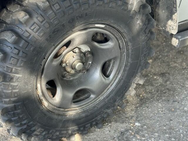 Серый Сузуки Витара, объемом двигателя 2 л и пробегом 190 тыс. км за 5500 $, фото 5 на Automoto.ua