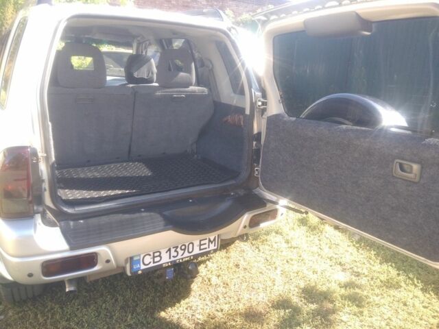 Серый Сузуки Витара, объемом двигателя 2.5 л и пробегом 270 тыс. км за 6300 $, фото 5 на Automoto.ua