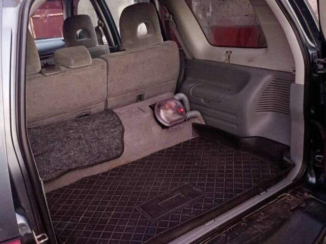 Серый Сузуки Витара, объемом двигателя 2.7 л и пробегом 317 тыс. км за 5000 $, фото 3 на Automoto.ua