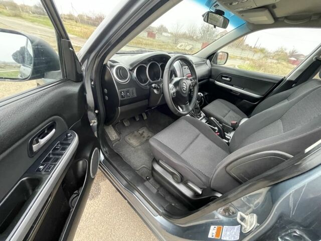 Серый Сузуки Витара, объемом двигателя 2 л и пробегом 218 тыс. км за 6900 $, фото 11 на Automoto.ua