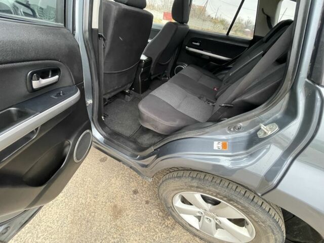 Серый Сузуки Витара, объемом двигателя 2 л и пробегом 218 тыс. км за 6900 $, фото 14 на Automoto.ua