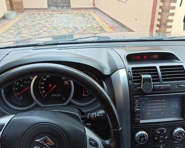 Серый Сузуки Витара, объемом двигателя 1.9 л и пробегом 220 тыс. км за 7700 $, фото 10 на Automoto.ua