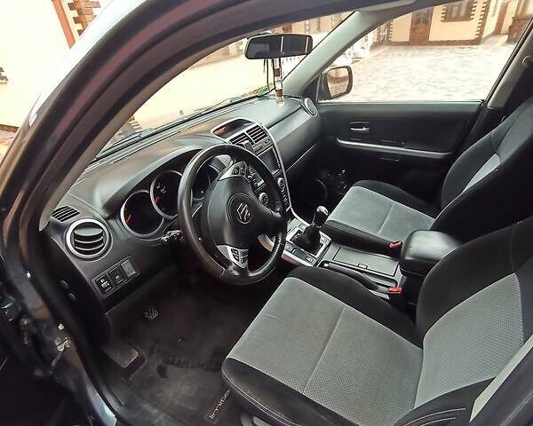 Серый Сузуки Витара, объемом двигателя 1.9 л и пробегом 220 тыс. км за 7700 $, фото 8 на Automoto.ua