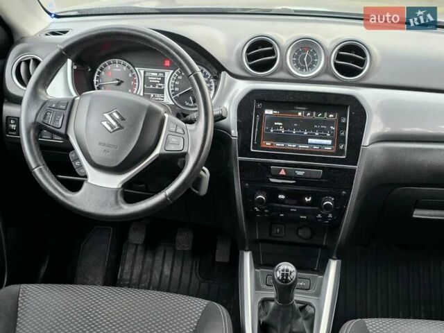 Сірий Сузукі Вітара, об'ємом двигуна 1.59 л та пробігом 111 тис. км за 8700 $, фото 21 на Automoto.ua