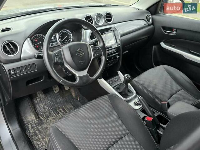 Сірий Сузукі Вітара, об'ємом двигуна 1.59 л та пробігом 111 тис. км за 8700 $, фото 14 на Automoto.ua