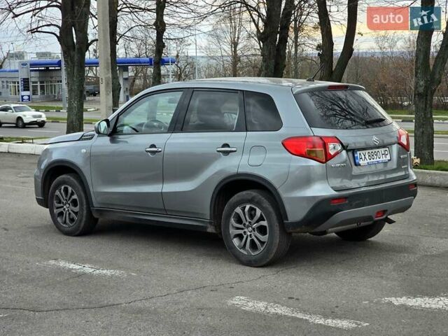 Сірий Сузукі Вітара, об'ємом двигуна 1.59 л та пробігом 111 тис. км за 8700 $, фото 6 на Automoto.ua