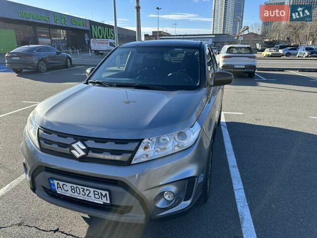 Серый Сузуки Витара, объемом двигателя 1.59 л и пробегом 158 тыс. км за 14800 $, фото 2 на Automoto.ua