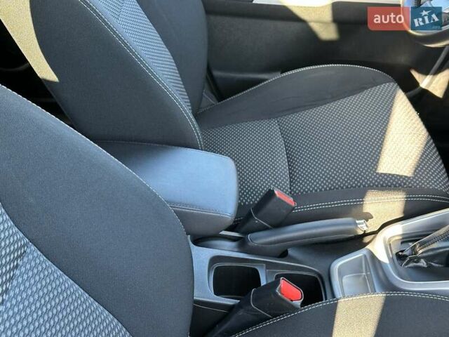 Серый Сузуки Витара, объемом двигателя 1.59 л и пробегом 158 тыс. км за 14800 $, фото 12 на Automoto.ua