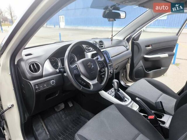 Серый Сузуки Витара, объемом двигателя 1.59 л и пробегом 130 тыс. км за 17500 $, фото 34 на Automoto.ua