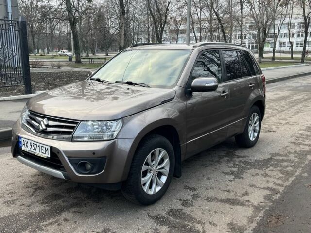 Серый Сузуки Витара, объемом двигателя 2.4 л и пробегом 120 тыс. км за 9800 $, фото 1 на Automoto.ua