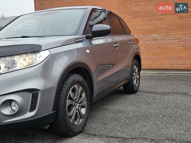 Серый Сузуки Витара, объемом двигателя 1.59 л и пробегом 126 тыс. км за 14999 $, фото 10 на Automoto.ua