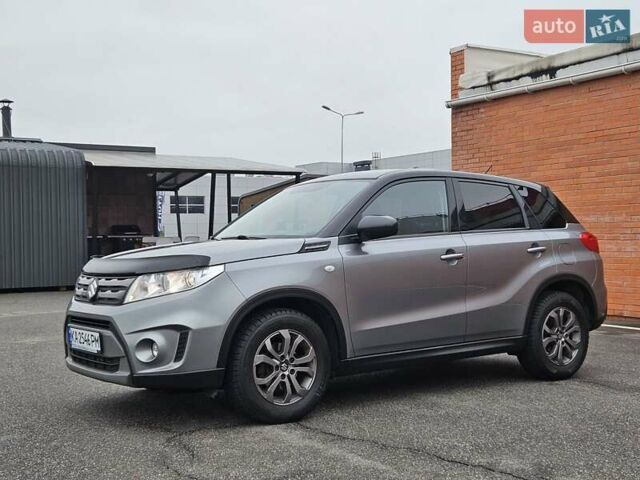 Серый Сузуки Витара, объемом двигателя 1.59 л и пробегом 126 тыс. км за 14999 $, фото 2 на Automoto.ua