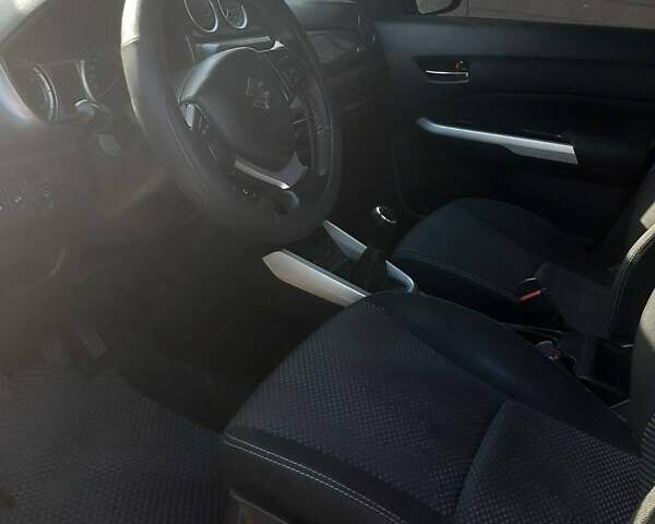 Сірий Сузукі Вітара, об'ємом двигуна 1.59 л та пробігом 124 тис. км за 13500 $, фото 8 на Automoto.ua