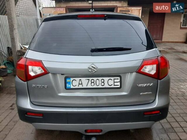 Сірий Сузукі Вітара, об'ємом двигуна 1.59 л та пробігом 124 тис. км за 13500 $, фото 7 на Automoto.ua