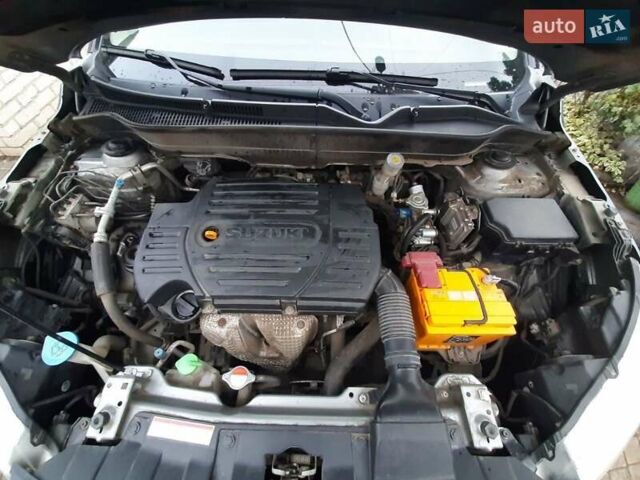 Сірий Сузукі Вітара, об'ємом двигуна 1.59 л та пробігом 124 тис. км за 13500 $, фото 5 на Automoto.ua