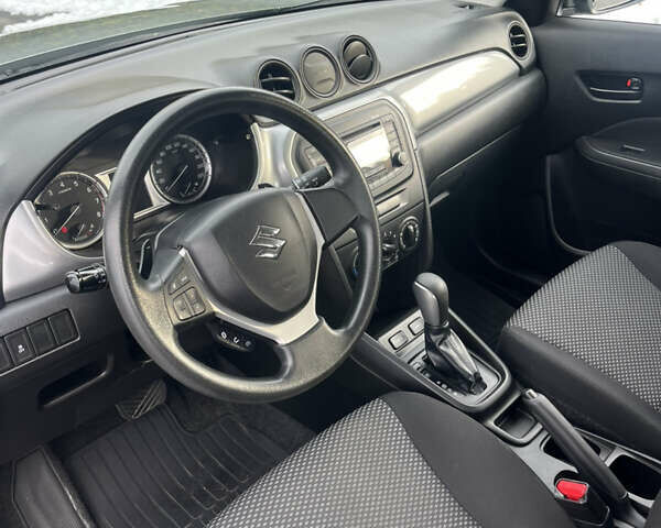 Серый Сузуки Витара, объемом двигателя 1.59 л и пробегом 86 тыс. км за 15400 $, фото 12 на Automoto.ua