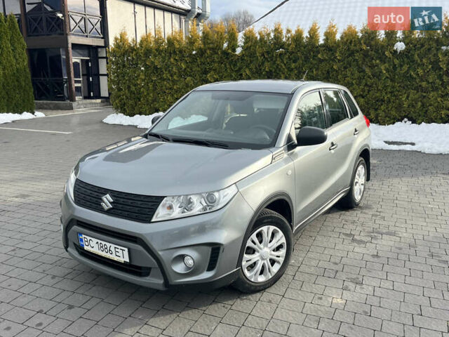 Серый Сузуки Витара, объемом двигателя 1.59 л и пробегом 86 тыс. км за 15400 $, фото 2 на Automoto.ua