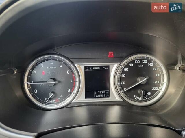 Сірий Сузукі Вітара, об'ємом двигуна 1.59 л та пробігом 103 тис. км за 13500 $, фото 23 на Automoto.ua