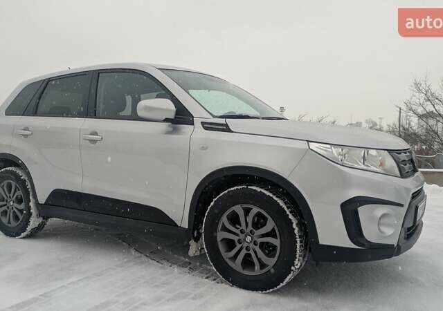 Сірий Сузукі Вітара, об'ємом двигуна 1.6 л та пробігом 143 тис. км за 15500 $, фото 10 на Automoto.ua