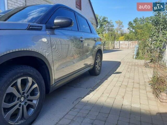 Серый Сузуки Витара, объемом двигателя 1.6 л и пробегом 124 тыс. км за 13000 $, фото 9 на Automoto.ua