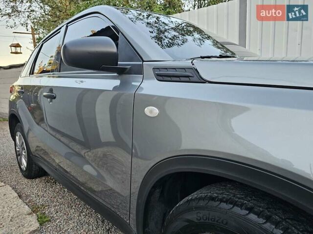 Серый Сузуки Витара, объемом двигателя 1.59 л и пробегом 147 тыс. км за 14444 $, фото 13 на Automoto.ua