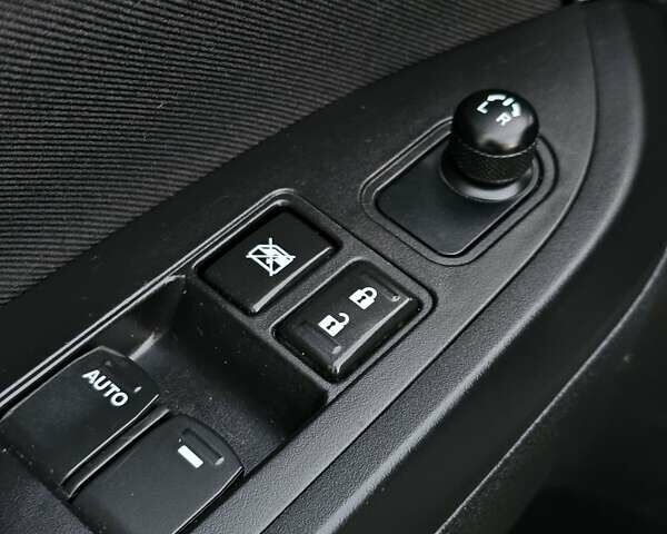 Серый Сузуки Витара, объемом двигателя 1.59 л и пробегом 147 тыс. км за 14444 $, фото 45 на Automoto.ua