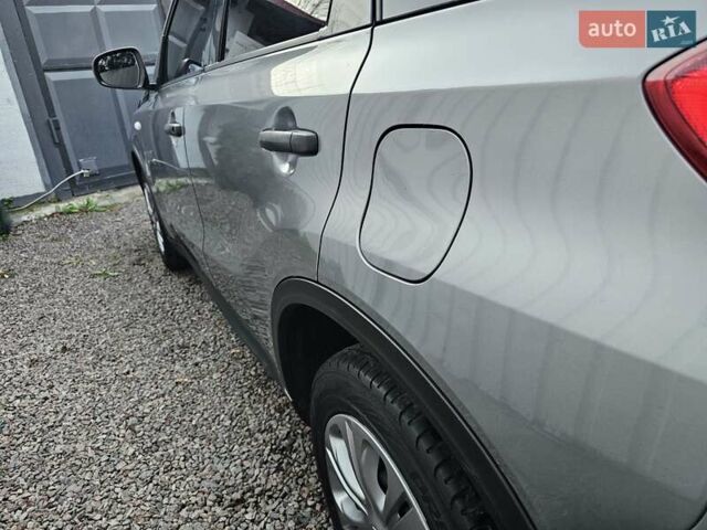 Серый Сузуки Витара, объемом двигателя 1.59 л и пробегом 147 тыс. км за 14444 $, фото 9 на Automoto.ua