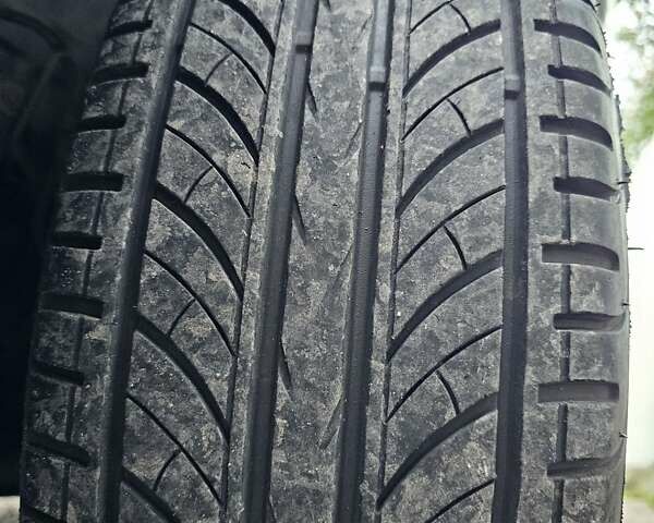 Серый Сузуки Витара, объемом двигателя 1.59 л и пробегом 147 тыс. км за 14444 $, фото 6 на Automoto.ua