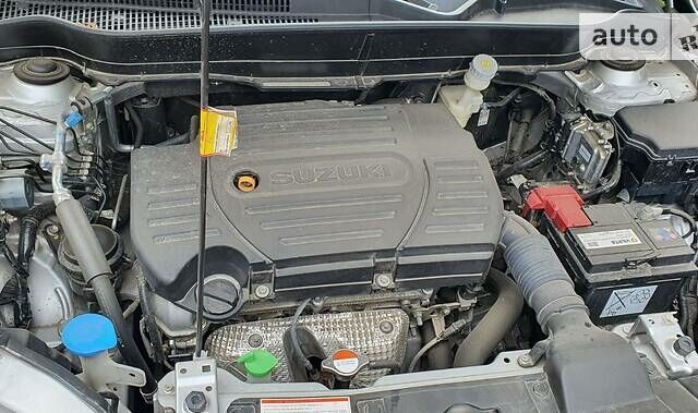 Серый Сузуки Витара, объемом двигателя 1.6 л и пробегом 70 тыс. км за 15000 $, фото 6 на Automoto.ua