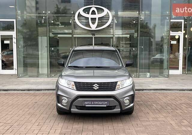 Серый Сузуки Витара, объемом двигателя 1.59 л и пробегом 143 тыс. км за 14308 $, фото 4 на Automoto.ua