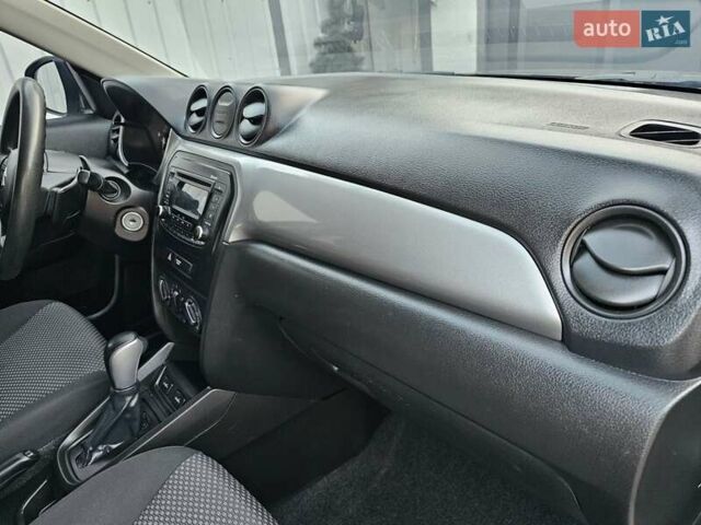 Серый Сузуки Витара, объемом двигателя 1.59 л и пробегом 147 тыс. км за 14444 $, фото 31 на Automoto.ua