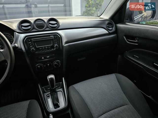 Серый Сузуки Витара, объемом двигателя 1.59 л и пробегом 147 тыс. км за 14444 $, фото 47 на Automoto.ua