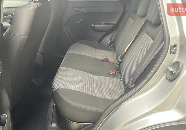 Серый Сузуки Витара, объемом двигателя 1.59 л и пробегом 143 тыс. км за 14308 $, фото 10 на Automoto.ua