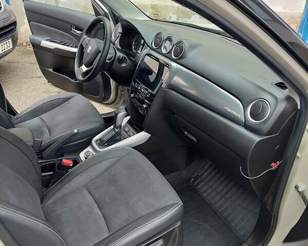 Сірий Сузукі Вітара, об'ємом двигуна 1.59 л та пробігом 75 тис. км за 19500 $, фото 8 на Automoto.ua