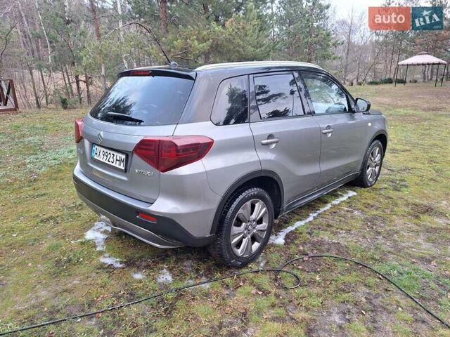 Сірий Сузукі Вітара, об'ємом двигуна 1 л та пробігом 88 тис. км за 17000 $, фото 6 на Automoto.ua