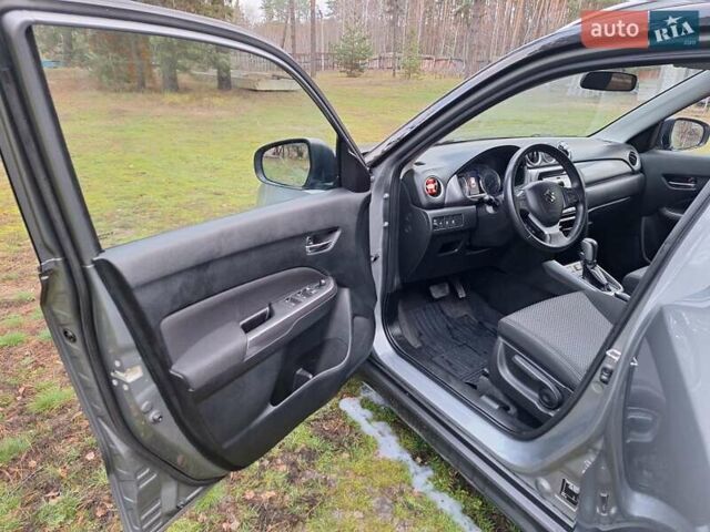 Сірий Сузукі Вітара, об'ємом двигуна 1 л та пробігом 88 тис. км за 17000 $, фото 12 на Automoto.ua