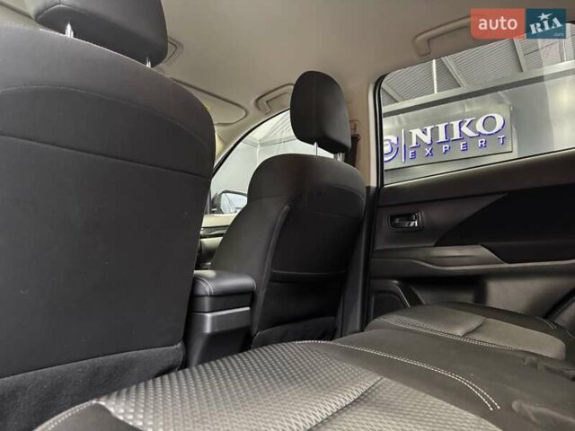 Серый Сузуки Витара, объемом двигателя 1 л и пробегом 58 тыс. км за 17900 $, фото 3 на Automoto.ua