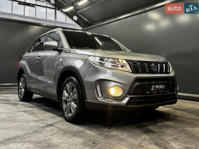 Серый Сузуки Витара, объемом двигателя 1 л и пробегом 58 тыс. км за 17900 $, фото 27 на Automoto.ua