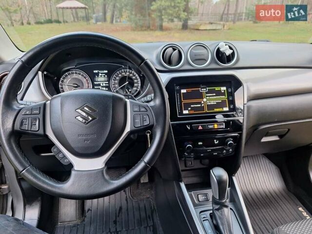 Сірий Сузукі Вітара, об'ємом двигуна 1 л та пробігом 88 тис. км за 17000 $, фото 17 на Automoto.ua