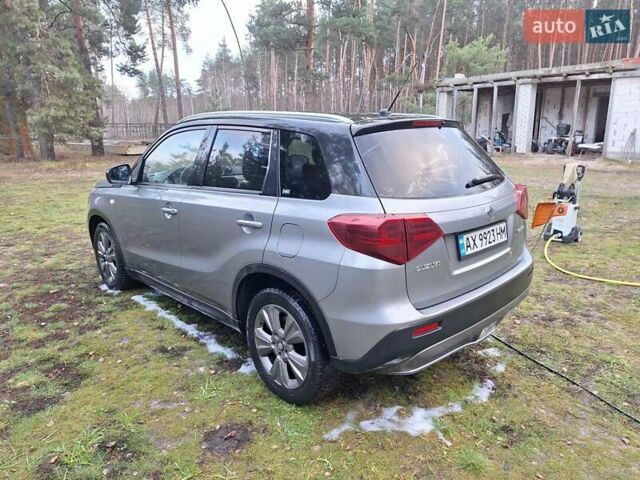 Сірий Сузукі Вітара, об'ємом двигуна 1 л та пробігом 88 тис. км за 17000 $, фото 4 на Automoto.ua