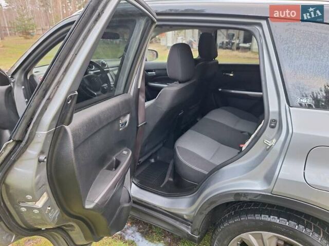Сірий Сузукі Вітара, об'ємом двигуна 1 л та пробігом 88 тис. км за 17000 $, фото 11 на Automoto.ua