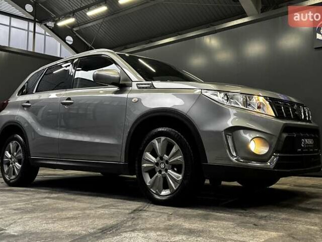 Серый Сузуки Витара, объемом двигателя 1 л и пробегом 58 тыс. км за 17900 $, фото 26 на Automoto.ua