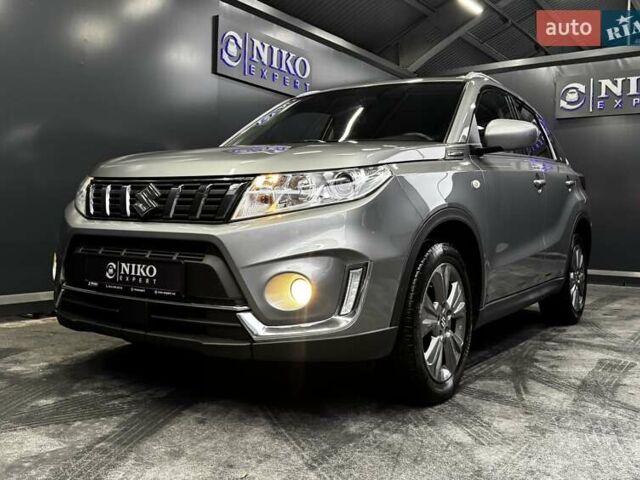 Серый Сузуки Витара, объемом двигателя 1 л и пробегом 58 тыс. км за 17900 $, фото 13 на Automoto.ua