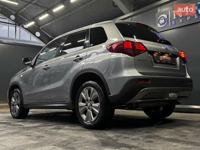 Серый Сузуки Витара, объемом двигателя 1 л и пробегом 58 тыс. км за 17900 $, фото 21 на Automoto.ua