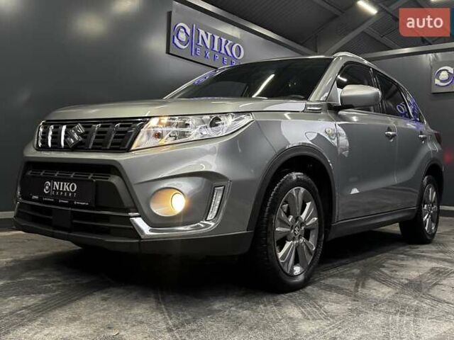 Серый Сузуки Витара, объемом двигателя 1 л и пробегом 58 тыс. км за 17900 $, фото 15 на Automoto.ua
