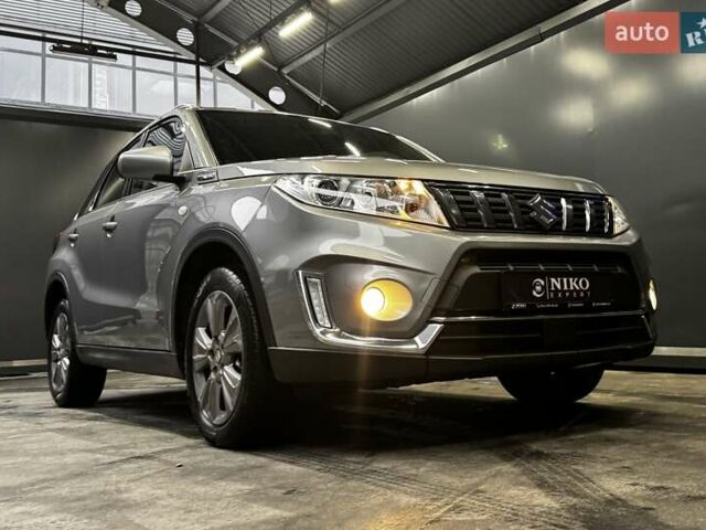 Серый Сузуки Витара, объемом двигателя 1 л и пробегом 58 тыс. км за 17900 $, фото 30 на Automoto.ua