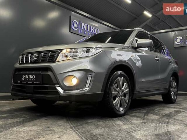Серый Сузуки Витара, объемом двигателя 1 л и пробегом 58 тыс. км за 17900 $, фото 16 на Automoto.ua
