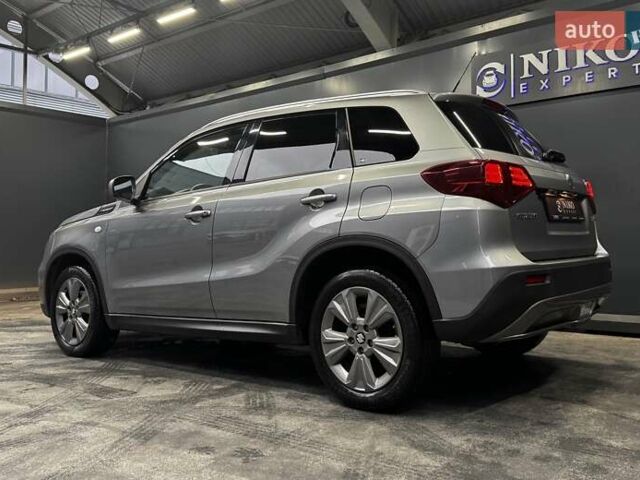 Серый Сузуки Витара, объемом двигателя 1 л и пробегом 58 тыс. км за 17900 $, фото 19 на Automoto.ua