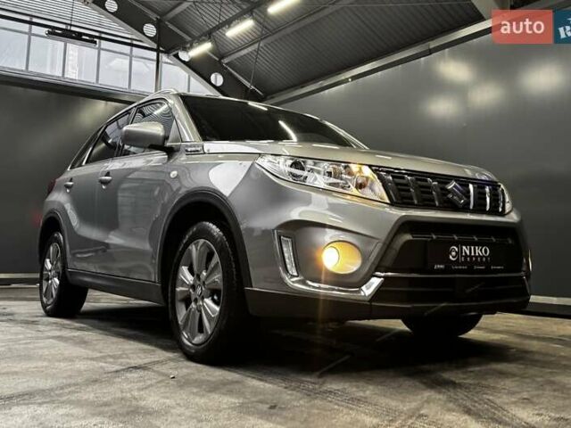 Серый Сузуки Витара, объемом двигателя 1 л и пробегом 58 тыс. км за 17900 $, фото 28 на Automoto.ua